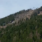 Front Slope Apartmán