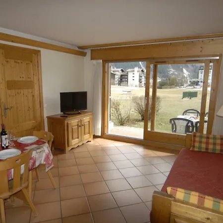 Front Slope Apartment *
