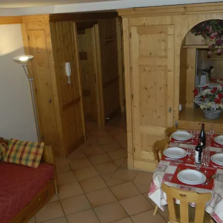 Front Slope Apartment *