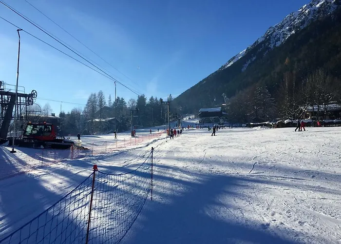 Front Slope Apartman