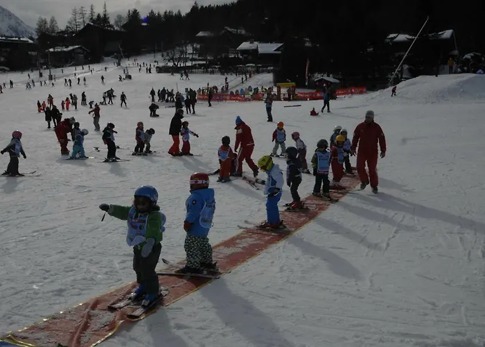 Front Slope Apartman