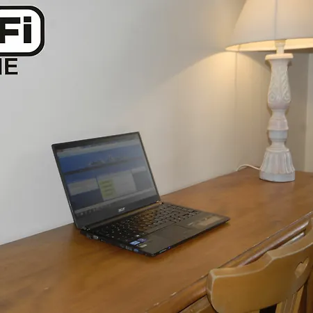 Front Slope Apartman *